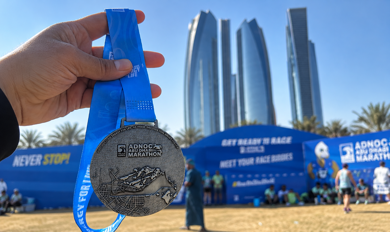 ADNOC Abu Dhabi Marathon 2026 em Abu Dhabi, Emirados Árabes Unidos — foto 2 da galeria