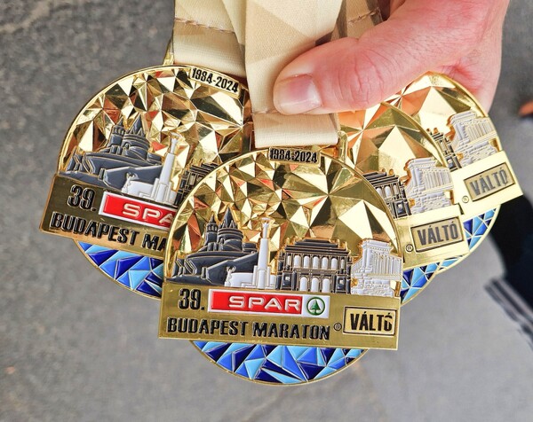 Maratona SPAR de Budapeste 2026 em Budapeste, Hungria — foto 2 da galeria