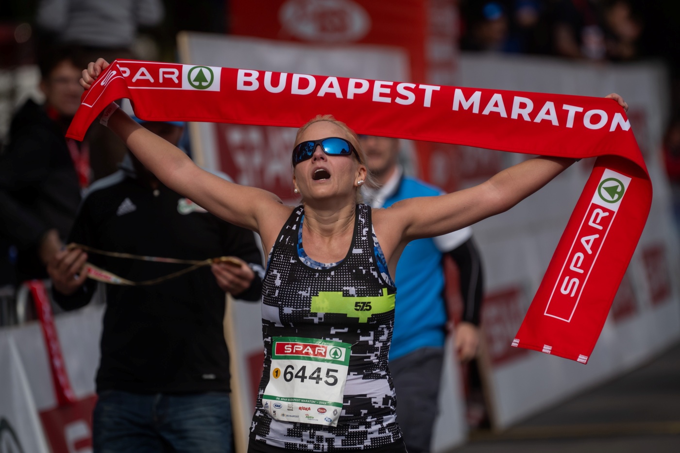 Maratona SPAR de Budapeste 2026 em Budapeste, Hungria — foto 3 da galeria