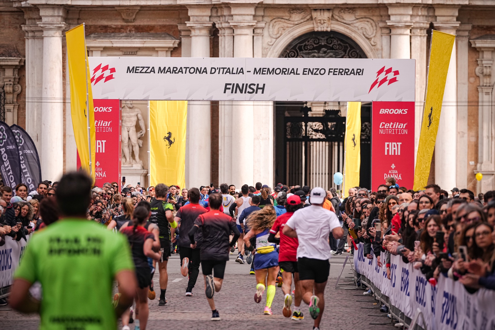 Mezza Maratona d'Italia Ferrari 2027 em Maranello e Modena, Itália — foto 7 da galeria