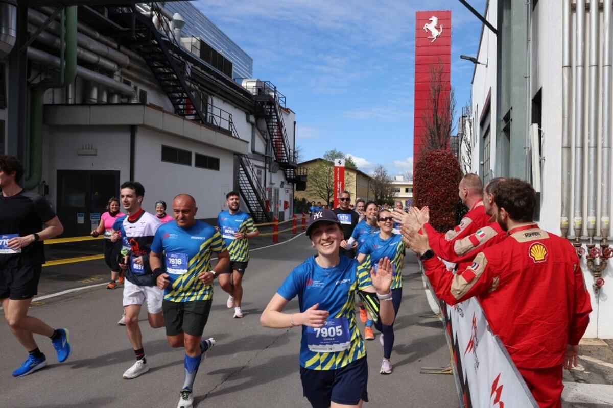 Mezza Maratona d'Italia Ferrari 2027 em Maranello e Modena, Itália — foto 13 da galeria