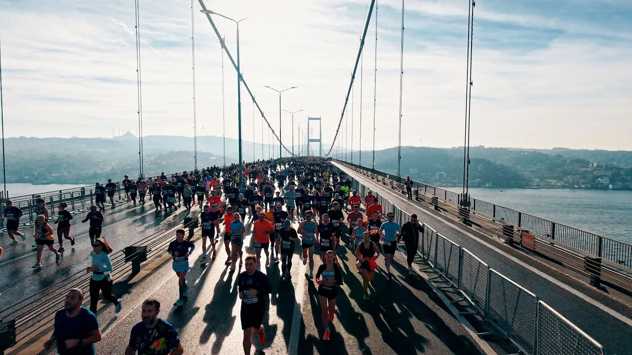 Momento de corrida em experiência esportiva DestiRun 18